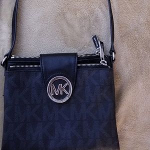 Crossbody purse